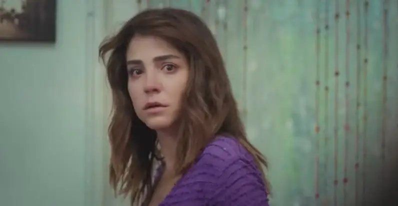Dizi bitti, dostluk baki! Kadın dizisinin Ceyda'sı Gökçe Eyüboğlu'nu ilk kutlayanlardan biri eski rol arkadaşıydı 12