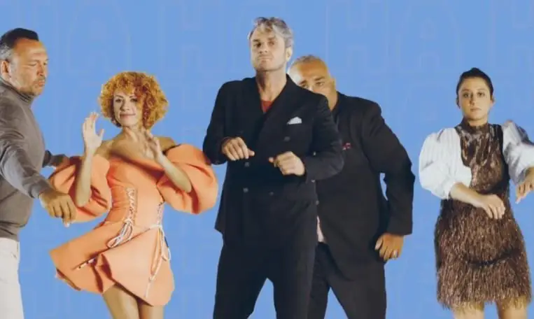 Bir yanda Arıza, diğer yanda Şeref Sözü! Bu sezon Show TV, Alev Alev yakıyor! 10