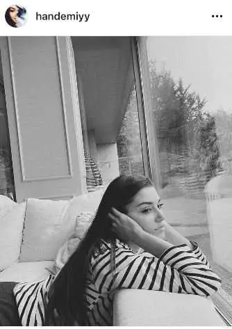 Hande Erçel'in paylaşımına Kerem Bürsin'den yanıt gecikmedi! 9