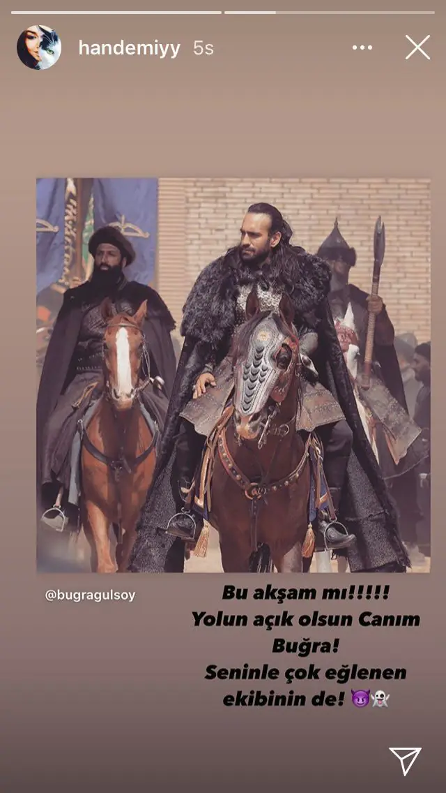 Hande Erçel'den Buğra Gülsoy'a büyük jest... Uyanış Büyük Selçuklu heyecanına katıldı 7 Hande Erçel'den Buğra Gülsoy'a büyük jest... Uyanış Büyük Selçuklu heyecanına katıldı 7