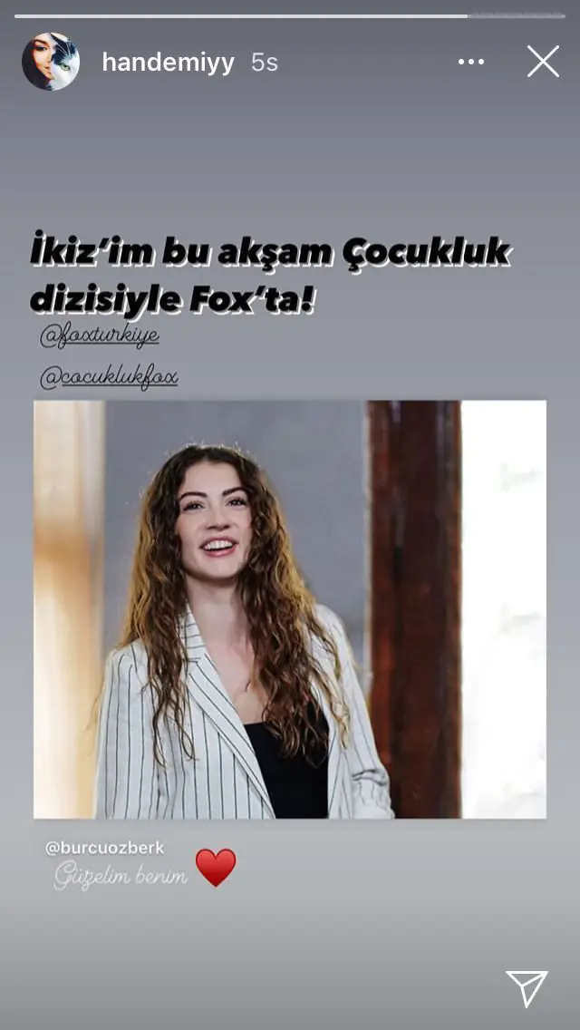Hande Erçel, 'ikizim' dediği oyuncu arkadaşına böyle jest yaptı... 7