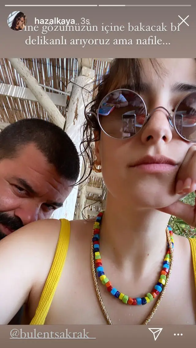Hazal Kaya'nın gözlüğündeki detayı görmeniz lazım! Bıcırık, fotoğrafa yandan girmiş! 8