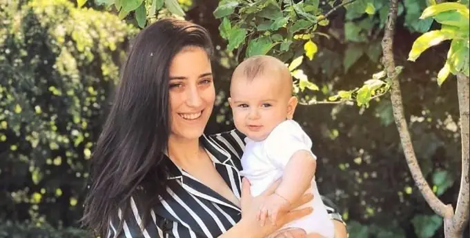 Hazal Kaya'ya gözümüzün önünde bir şeyler oldu! Sanki 10 yıl geriye gitmiş! 10