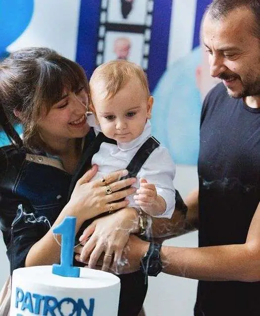 Demet Özdemir ve Hazal Kaya'nın yakınlığı, sosyal medyadan ortaya çıktı! 8 Demet Özdemir ve Hazal Kaya'nın yakınlığı, sosyal medyadan ortaya çıktı! 8