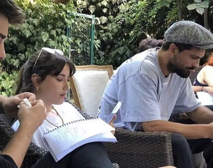 Fotoğraflar yakıyor! Hazal Kaya ile Onur Tuna yeni proje için ilk kez buluştu! 10