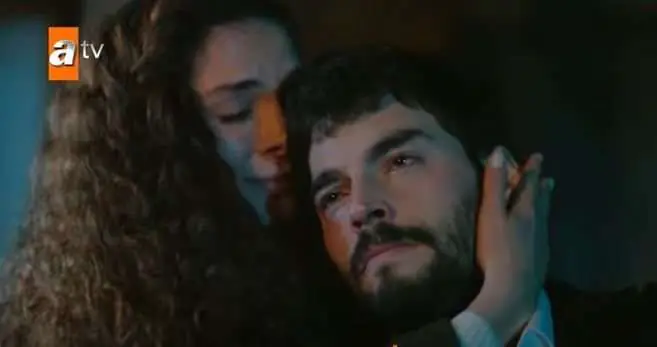 Akın Akınözü hakkında çok şaşırtan iddia! Hercai'nin setinden çalışanı mı kovdurdu? 7
