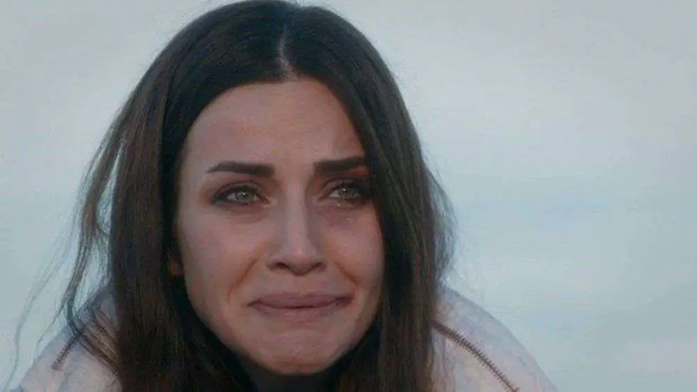 Nefes, İrem Helvacıoğlu'nun gölgesi gibi! Özcan Deniz'e ise hep aşk eleştirisi! 7