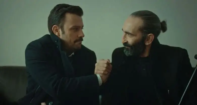 Büyük tesadüf! İstanbullu Gelin dizisinin üç ismi yeni bir dizide buluşuyor 9