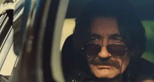 Yeni Hayat dizisinde bir karakter var ki tek başına dizi konusu 7