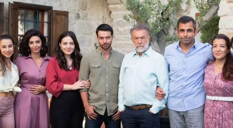 İzleyici değil, deneyimci! Tamer Levent dizilerdeki büyük değişime işaret etti! 7 İzleyici değil, deneyimci! Tamer Levent dizilerdeki büyük değişime işaret etti! 7