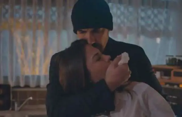 Demet Özdemir, Doğduğun Ev Kaderindir'in setinden paylaştı, farketmeden tüyo verdi! 10 Demet Özdemir, Doğduğun Ev Kaderindir'in setinden paylaştı, farketmeden tüyo verdi! 10