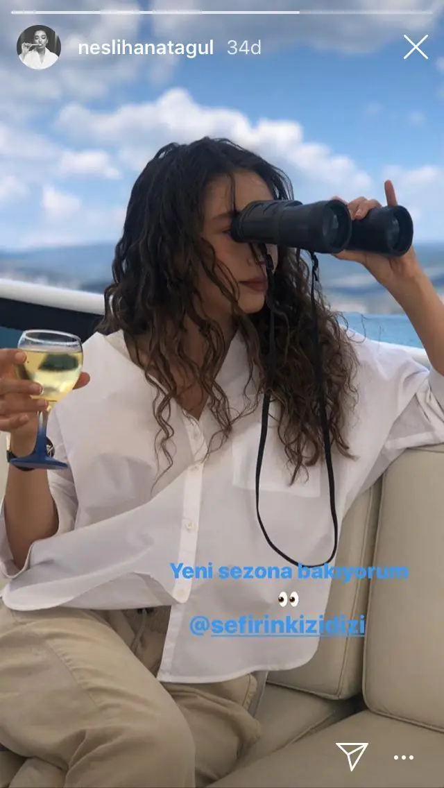 Neslihan Atagül'den dürbünlü mesaj! Sefirin Kızı yeni sezonuna ilginç gönderme! 7