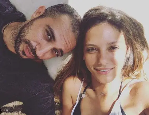 Nilay Deniz ve Yiğit Kirazcı'nın dizi çifti olmasını bakın en çok kim istemiş? 7