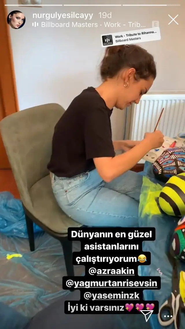 Hepsi hayır için... Yağmur Tanrısevsin tasarladı, Nurgül Yeşilçay giydi 8