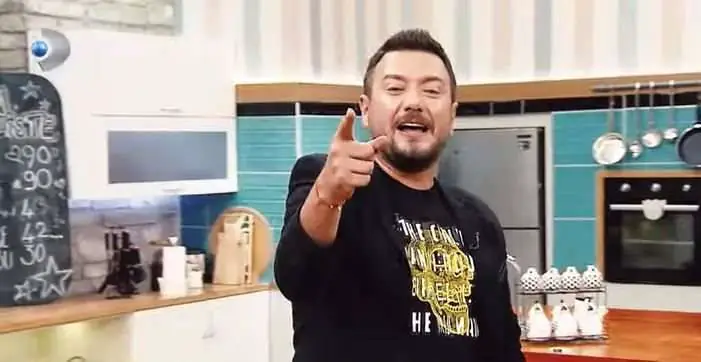 Yok artık Seda Sayan! Onur Büyüktopçu'nun bir işi daha Seda Sayan'a gitti! 7 Yok artık Seda Sayan! Onur Büyüktopçu'nun bir işi daha Seda Sayan'a gitti! 7