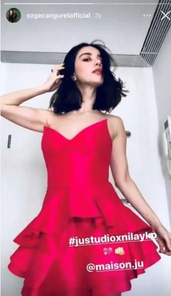 Bu ne şıklık! Özge Gürel bu kez tarzını konuşturdu! 9