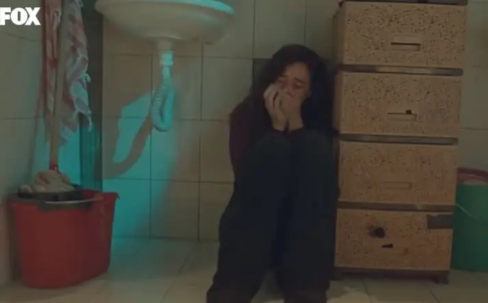 Özge Özpirincci, Kadın dizisinin finalinden 6 ay sonra, o şarkıyla yeniden sarsıldı! 8