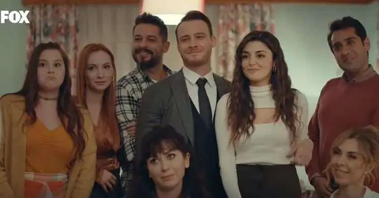 Tablo bir acayip, Sen Çal Kapımı sanırsınız ki, Türkiye'nin en başarılı dizisi ve Kuzey Yıldızı da sürünüyor! 11