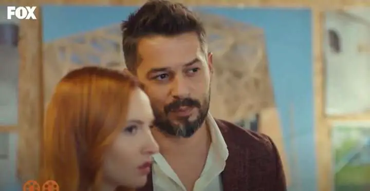 Sen Çal Kapımı dizisinde asıl aşk Eda ve Serkan'ınki değil, siz asıl gizlenen çifte bakın! 8 Sen Çal Kapımı dizisinde asıl aşk Eda ve Serkan'ınki değil, siz asıl gizlenen çifte bakın! 8