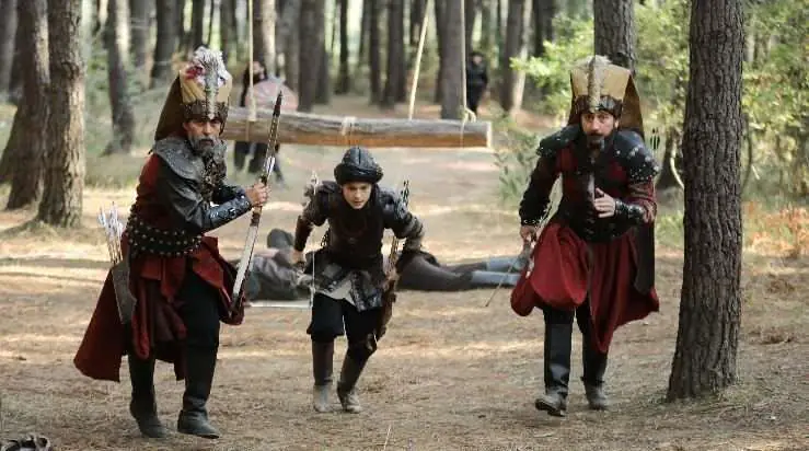 İddialı dizisini finale gönderen TRT1, yeni dizisini tanıttı! 8