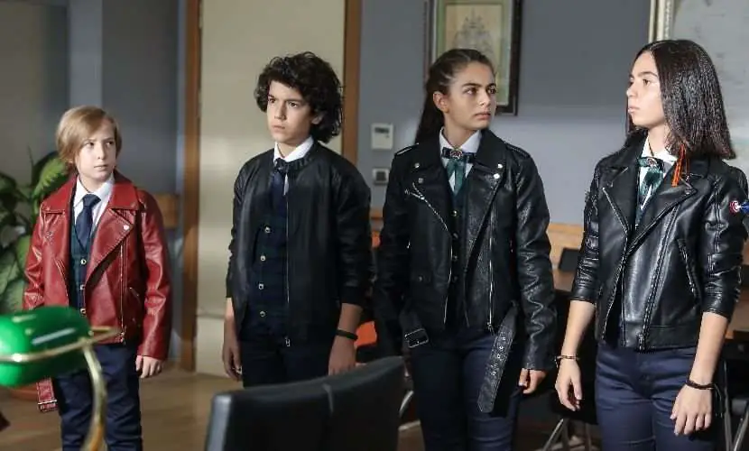 TRT1'den yeni bir dizi daha! Süper kahraman Tozkoparan İskender geliyor 10