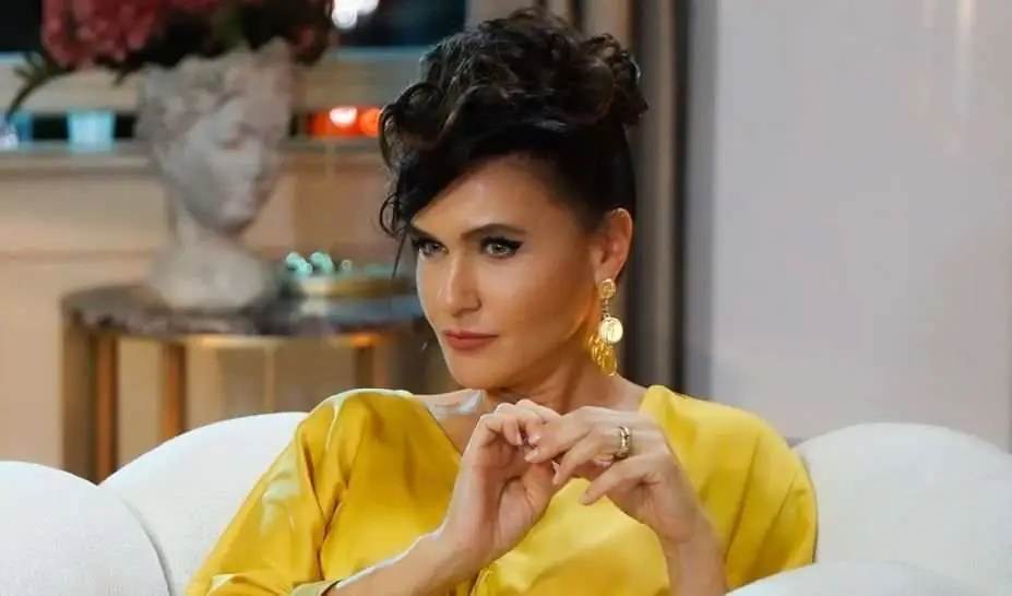 İşte Yasak Elma'nın üç iddialı kadını Şahika, Ender ve Yıldız'ın merak edilen kostüm detayları 10