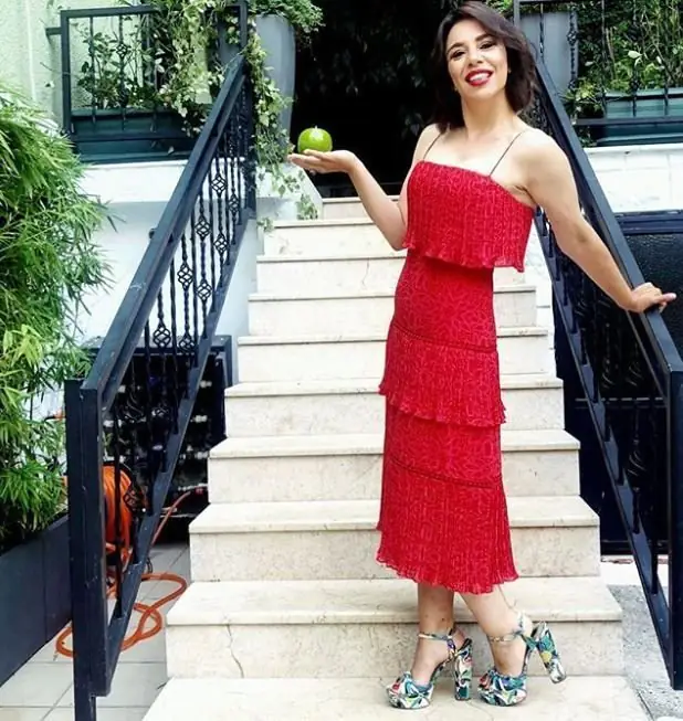 Yeşim Ceren Bozoğlu'nun kilolu hallerinden eser kalmadı! 7